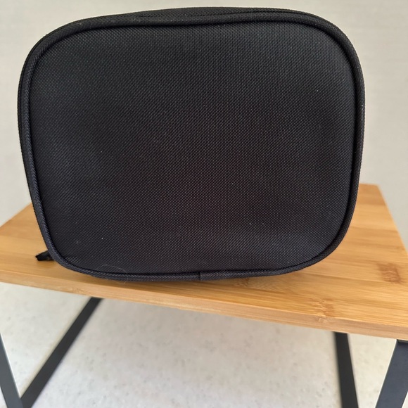 Nike Insulated Lunch Bag Lunch Box! Zippered. Black, pink, gray. Back to School - Picture 6 of 16